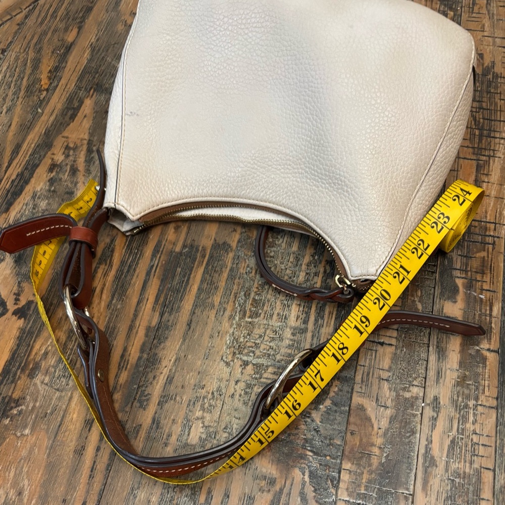 Dooney & Bourke Cream Leather Bag and Wallet Set - Picture 7 of 16